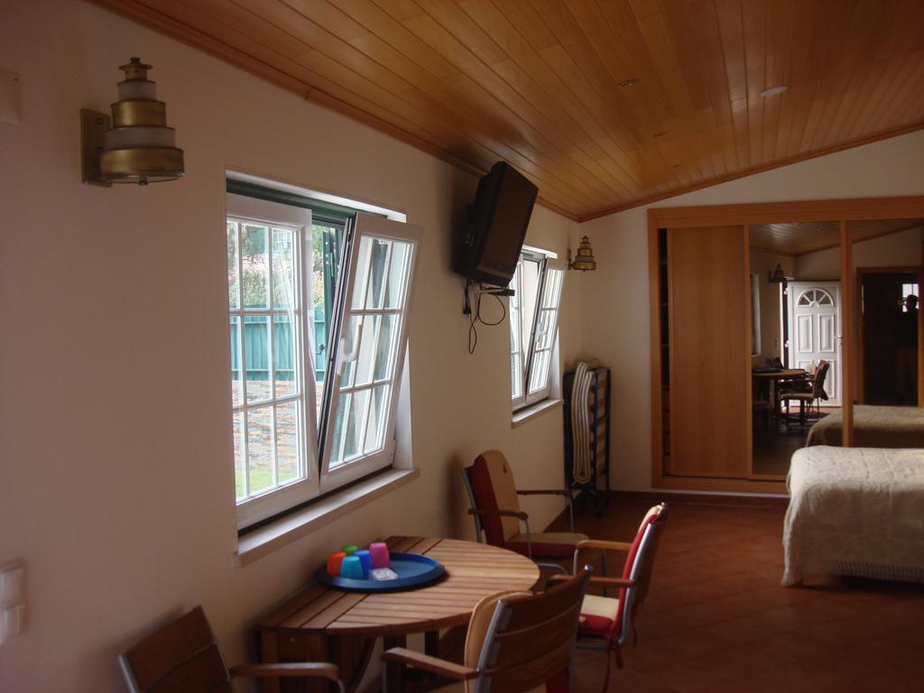 Guest House Dos Olivais أزيتاوْ المظهر الخارجي الصورة